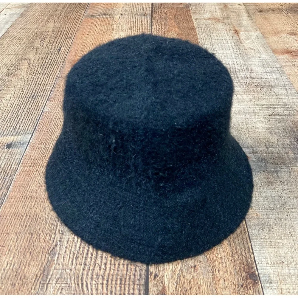 Savage X‎ Fenty Black Fuzzy Bucket Hat Eyelash Knit Logo Patch One Size